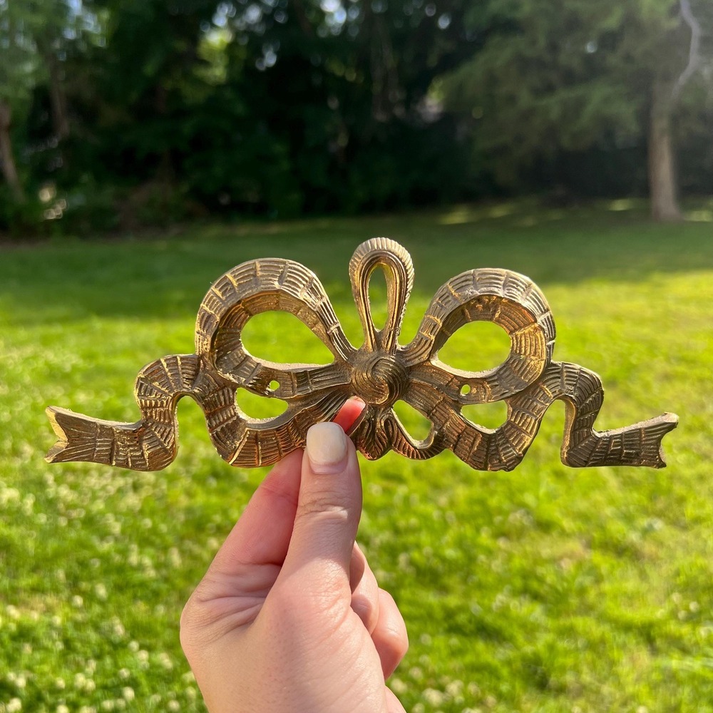 Vintage Brass Ribbon Bow Gold Wall Decor